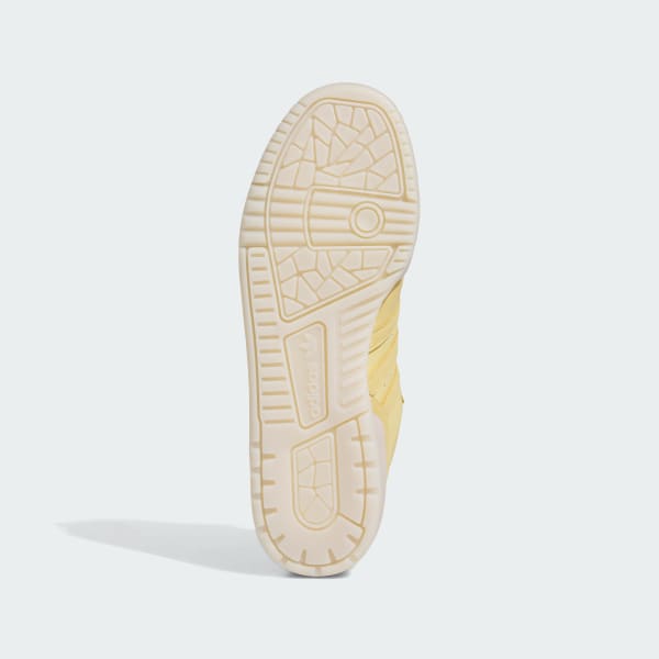 Beige Zapatilla Rivalry Low