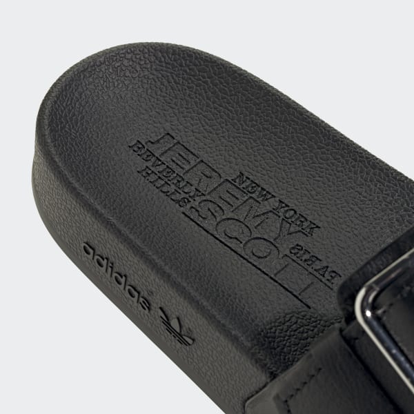 Chinelos_Adilette_adidas_x_Jer