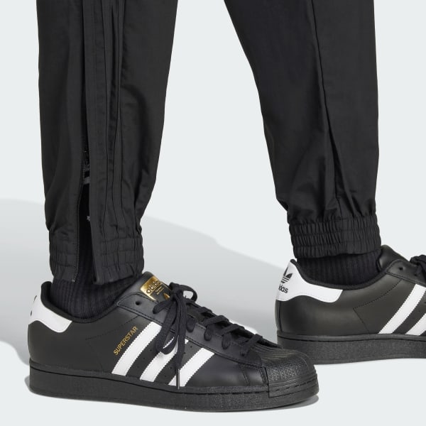 【新品未使用】adidasOriginals WOVEN TRACK PANTS adidas Originals Track pants WOVEN in black