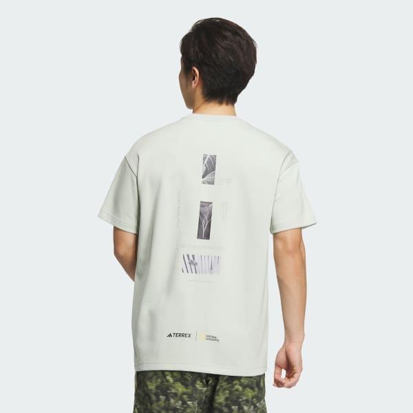 グリーン ナショナル ジオグラフィック AEROREADY グラフィック半袖Tシャツ