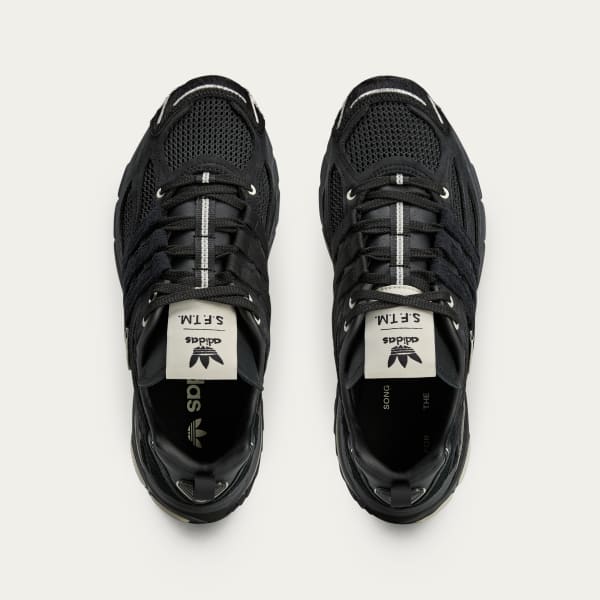 Black ADISTAR CUSHION SFTM