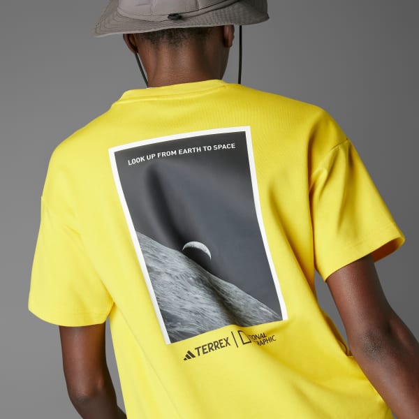 สีเหลือง เสื้อยืดพิมพ์ลาย adidas National Geographic UF AEROREADY