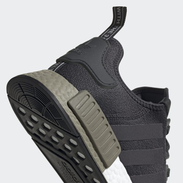 adidas nmd r1 carbon