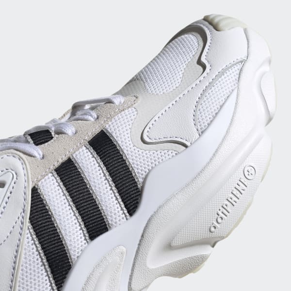 adidas originals magmur runner in white and black