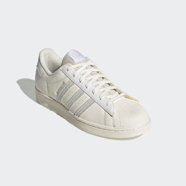 Weiss Superstar Vegan Schuh