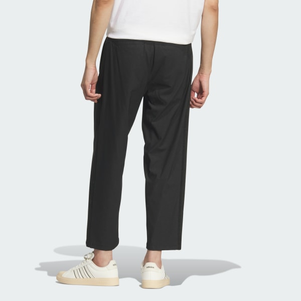 Black 루즈 핏 데님 테이퍼드 팬츠