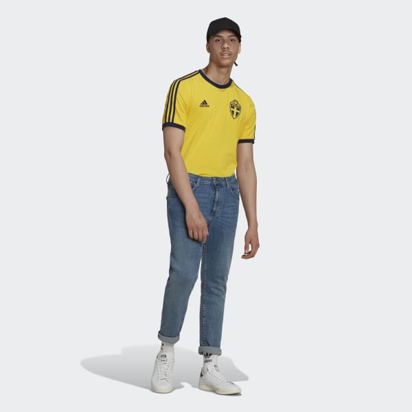 Camiseta Adidas 3 bandas amarilla 