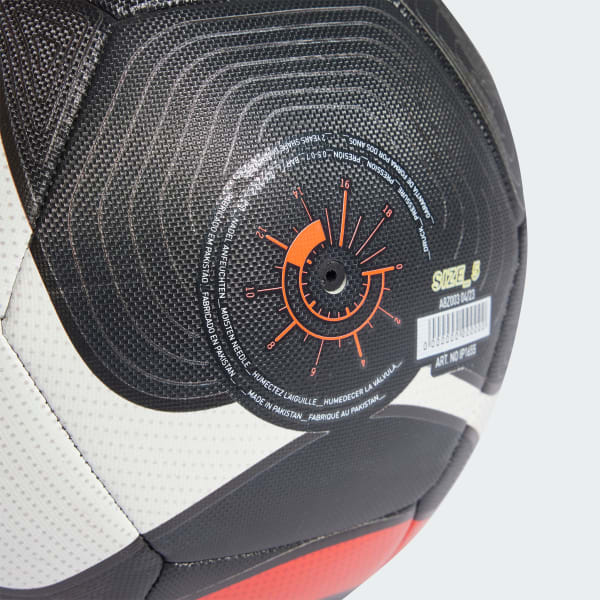 Negro Pelota Predator Training