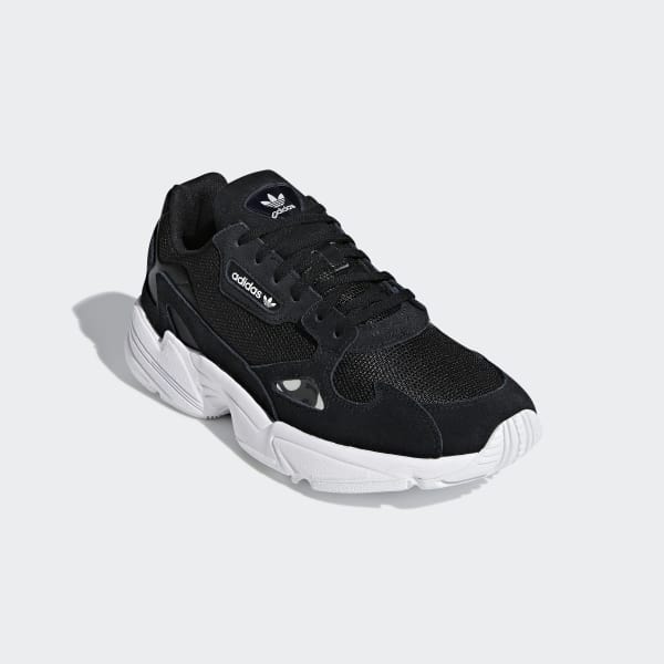 adidas falcon nere e bianche