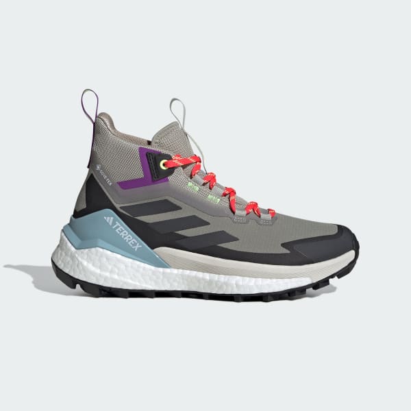 D couvre notre collection speciale pour femmes adidas FR