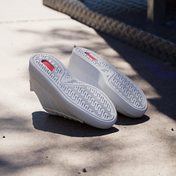 White GRAND COURT 3.0 SHOES