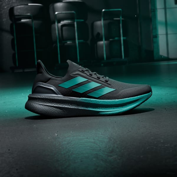 cierna Tenisky Mercedes - AMG Petronas Formula One Team Ultraboost 5X