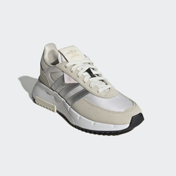 Beige Retropy F2 Schuh
