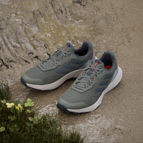 Zapatillas de Trail Running Tracefinder - Gris adidas | adidas Chile