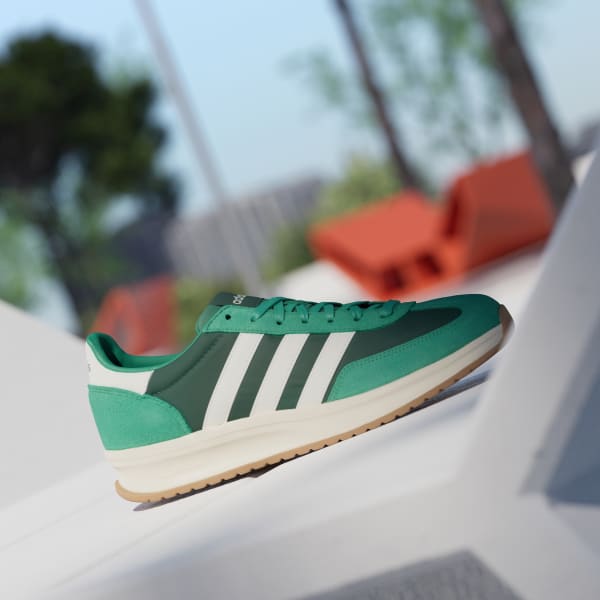 Green RUN 70s 2.0 Shoes