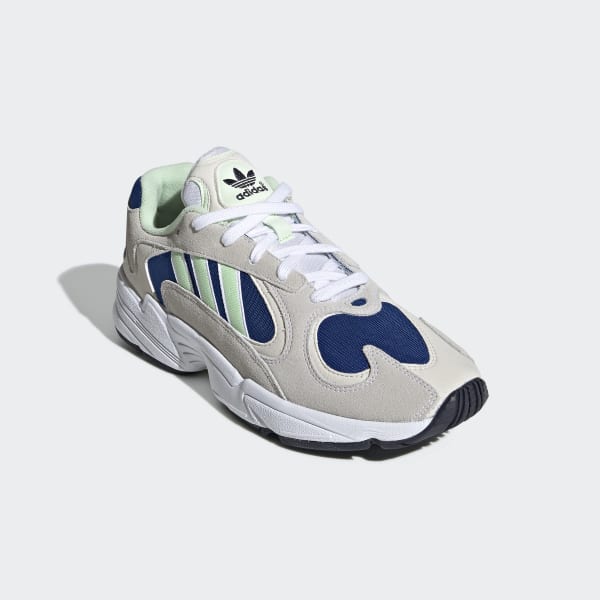 immagini di scarpe yung