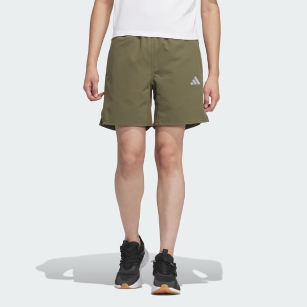 グリーン アディダスアダプテーション レギュラーフィット ウーブンショーツ