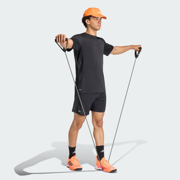 zwart TECH ESSENTIALS 3-STRIPES WORKOUTSHORT