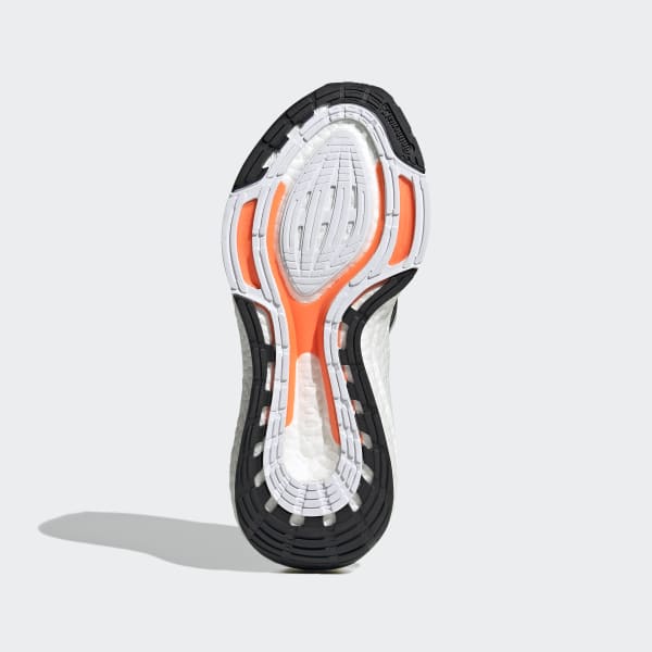 Schwarz adidas by Stella McCartney UltraBOOST 22 Laufschuh