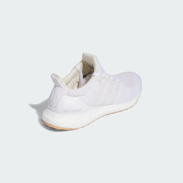 Cloud white ultra boosts deals