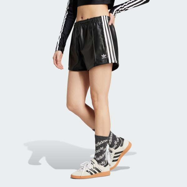 Negro Shorts Pleather