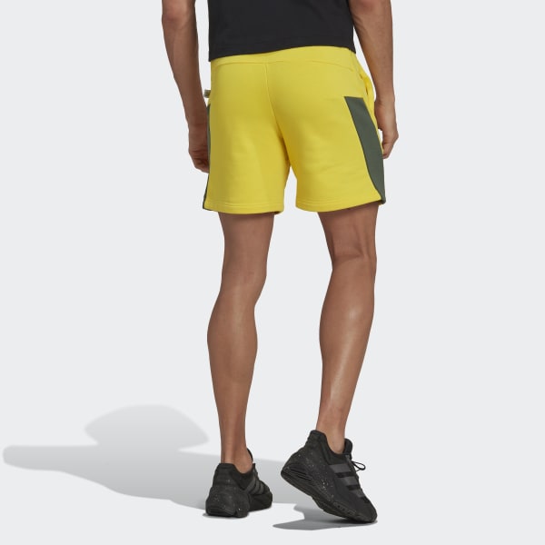 Jaune Short Future Icons Embroidered Badge of Sport BZ954