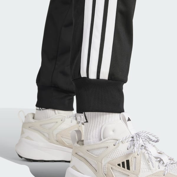 商品画像：adidas Adicolor Baggy Fit Firebird Track Pants - Brown 3