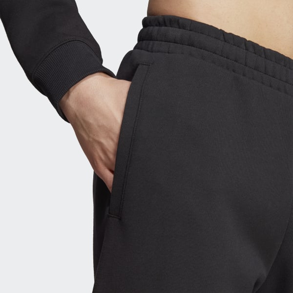 Czerń Future Icons Badge of Sport Pants