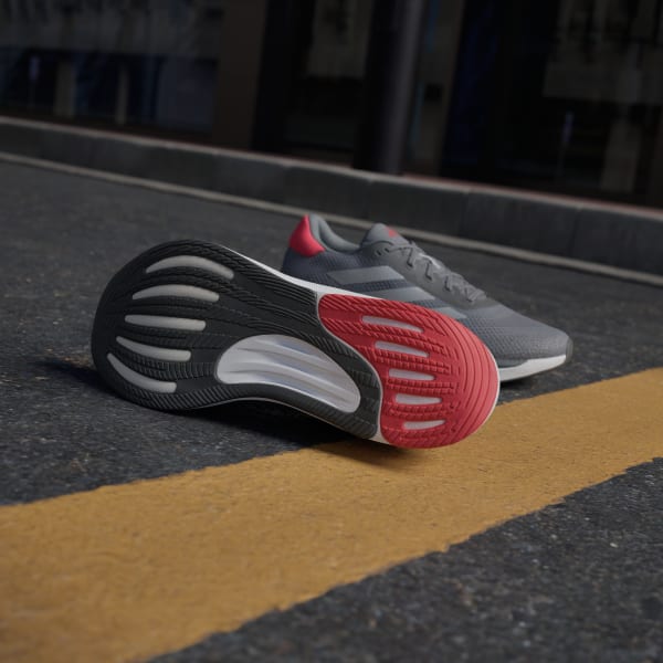 สีเทา รองเท้าวิ่ง Supernova Stride
