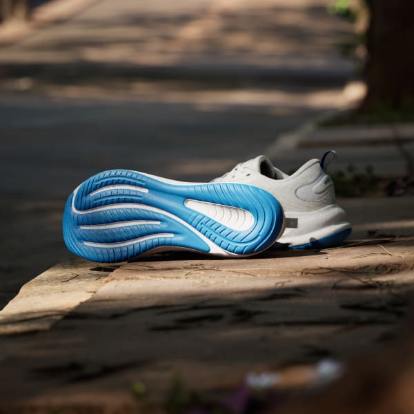 สีขาว รองเท้าวิ่ง SUPERNOVA EASE 2 M