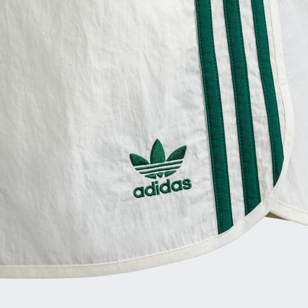 White 아디컬러 클래식 스프린터 쇼츠