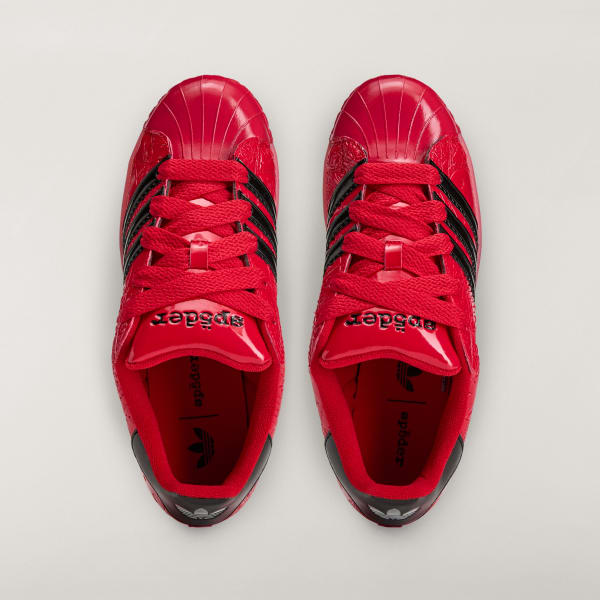 Red SUPERSTAR II shoes