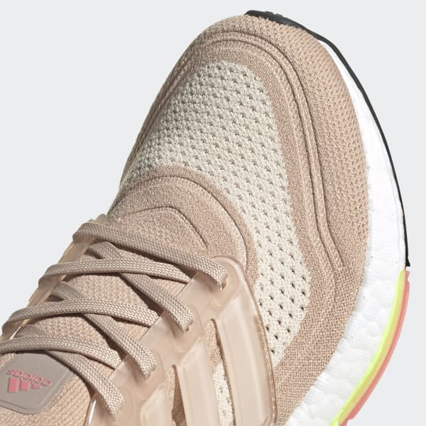 T nis Ultraboost 21
