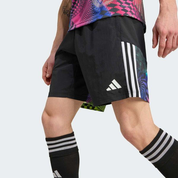 Share Sprit ジレ adidas x Jeremy Scott Tiro Shorts - Black | Free Shipping with