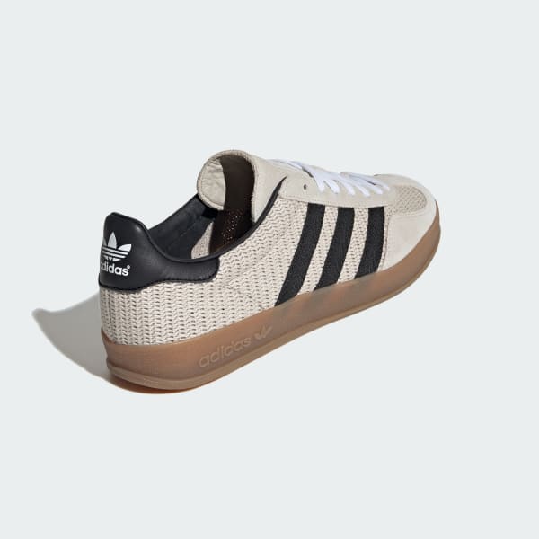Gazelle Indoor
