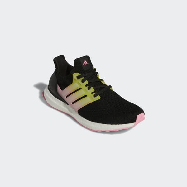 Czerń Ultraboost 5.0 DNA Running Sportswear Lifestyle Shoes ZD982