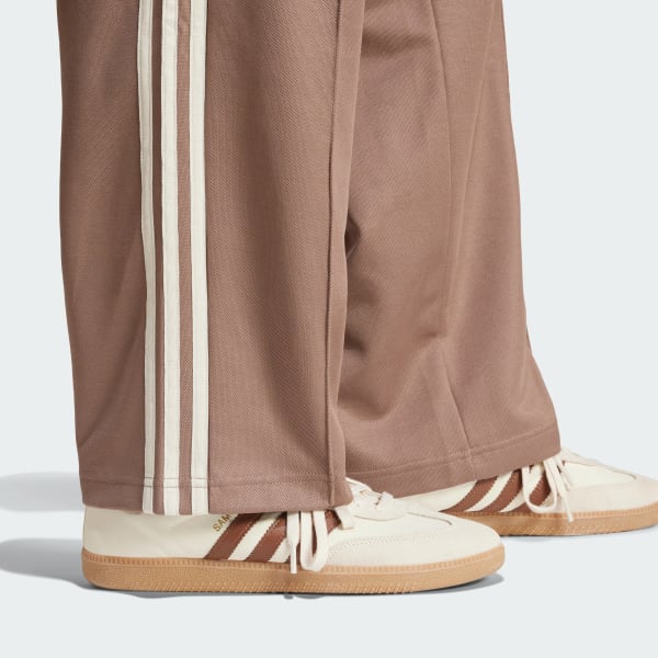 adidas Adicolor Baggy Fit Firebird Track Pants - Brown adidas Adicolor Baggy Fit Firebird Track Pants - Brown