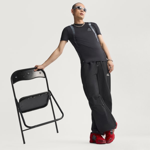 Schwarz Archive TECHFIT Tight T-Shirt