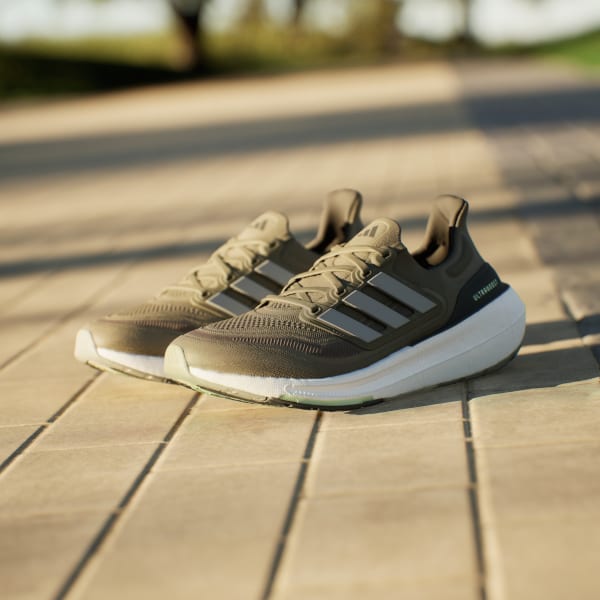 Adidas light deals reflective shoes