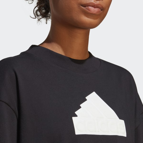 Svart Future Icons Badge of Sport Boyfriend Tee