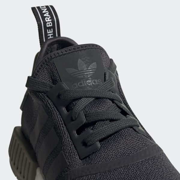 nmd r1 carbon trace cargo