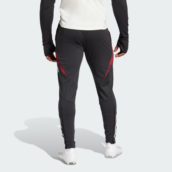 Black Manchester United Tiro 24 Training Pants