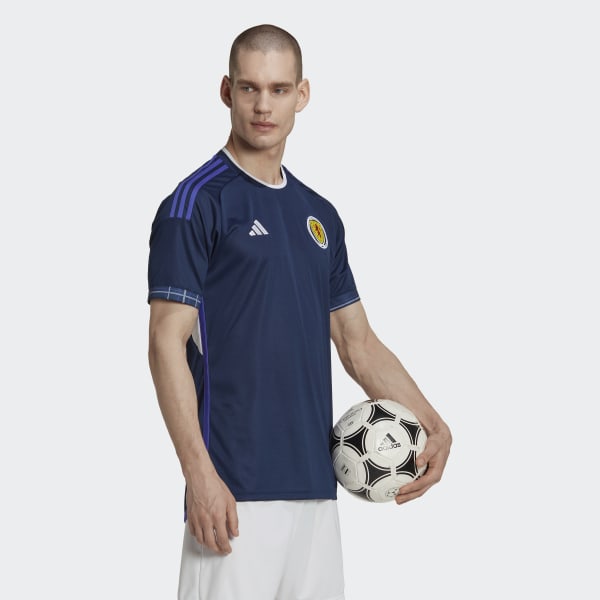 สีน้ำเงิน เสื้อฟุตบอลชุดเหย้า Scotland 22