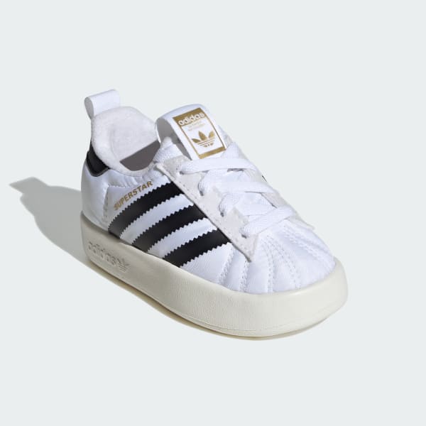 Superstars homes outlet