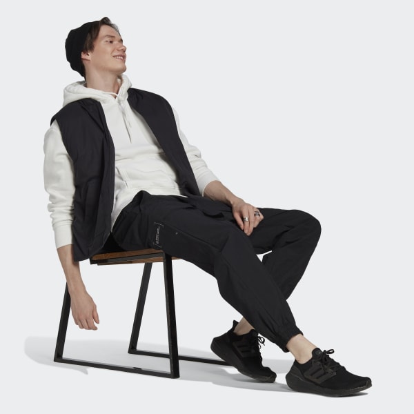 Schwarz Cargo Tracksuit Bottoms CQ576