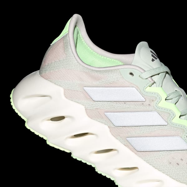 Nikee専用 青リンゴ adidas Originals ZX 600 in Light Blue and White All