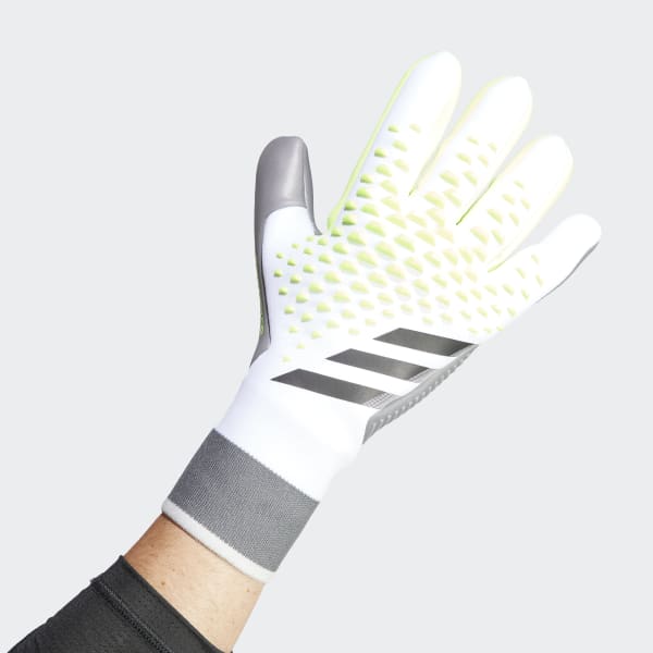 Adidas youth's predator pro goalkeeper gloves hotsell