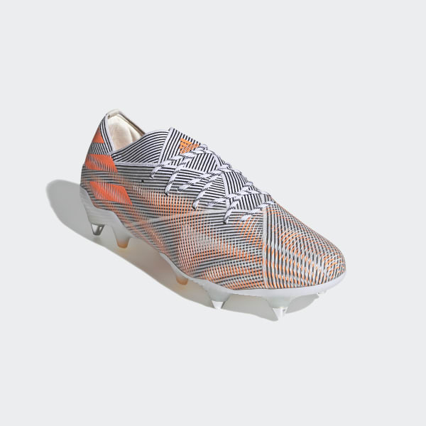 nemeziz blancos con naranja