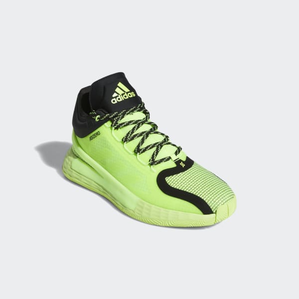 derrick rose neon shoes