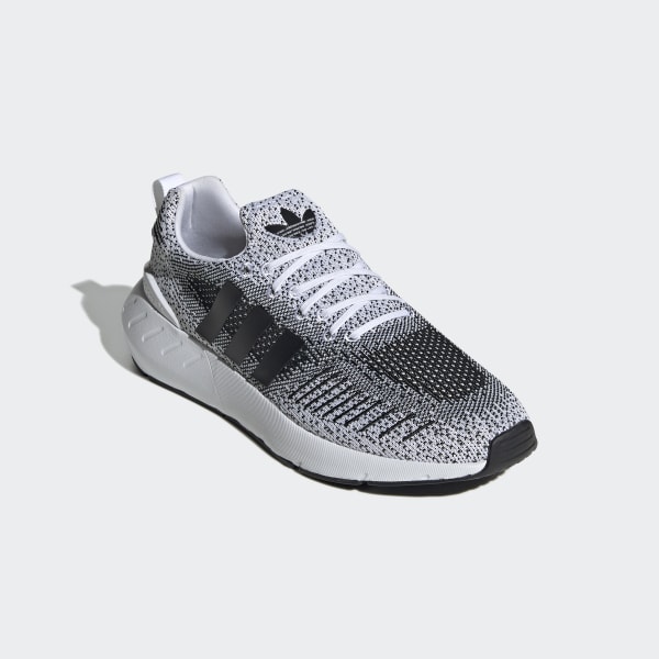 White Swift Run 22 Shoes